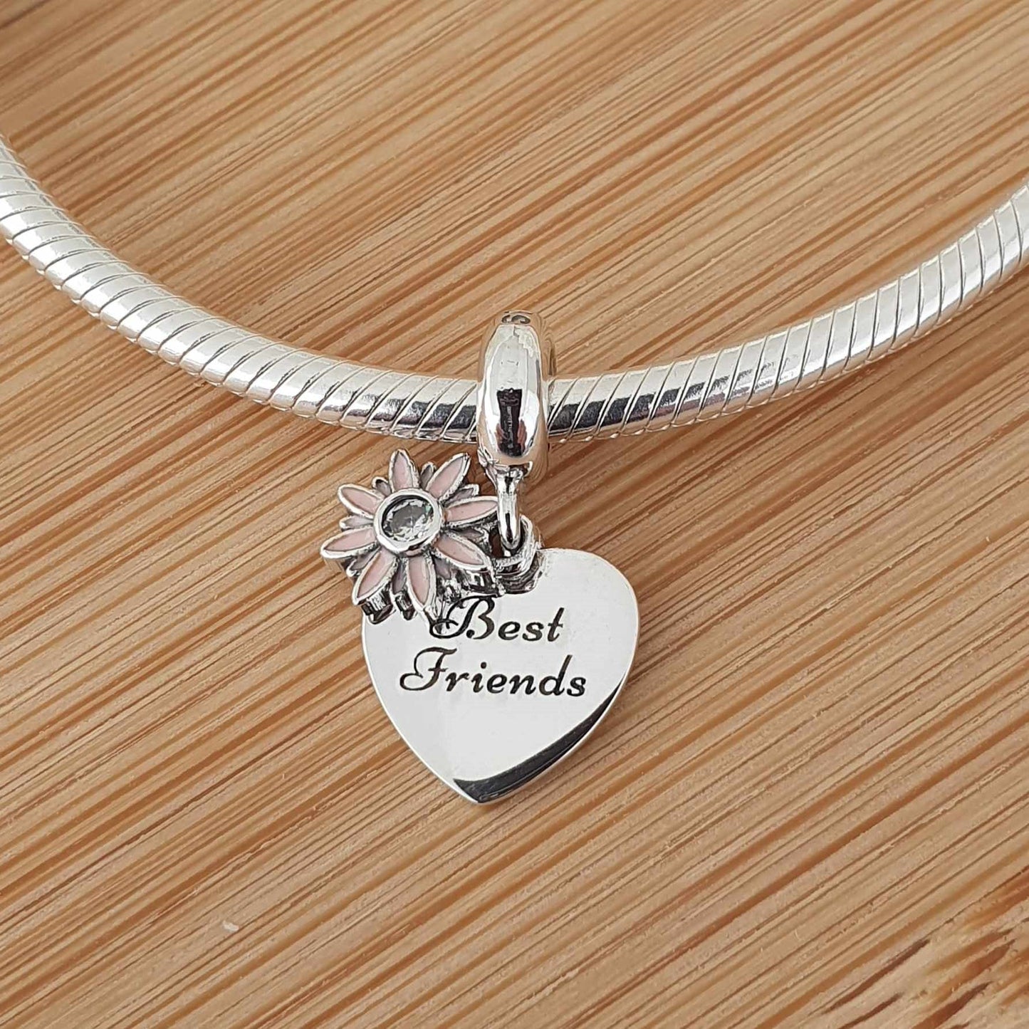 Best Friends Charm - The Bee Charm