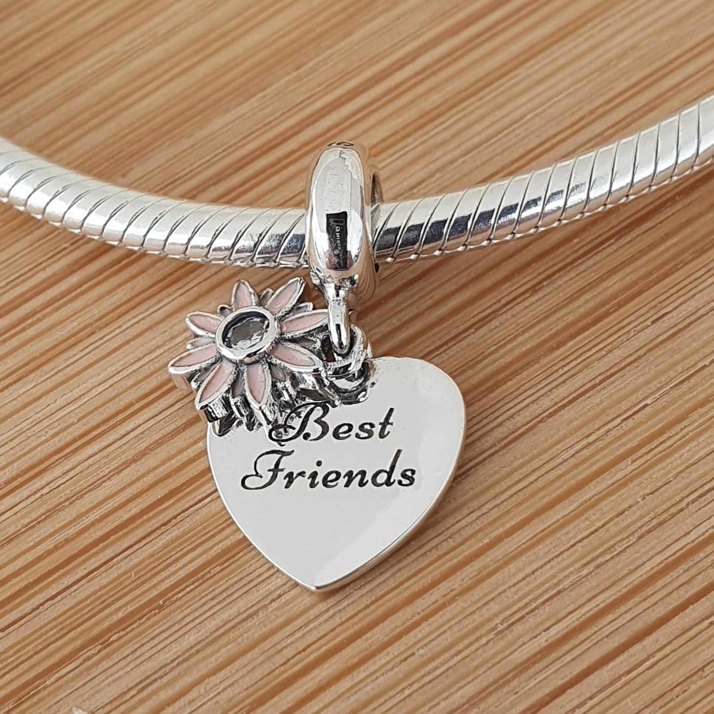 Best Friends Charm - The Bee Charm