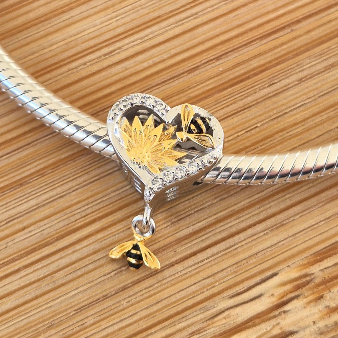 Honey Bee Charm - The Bee Charm