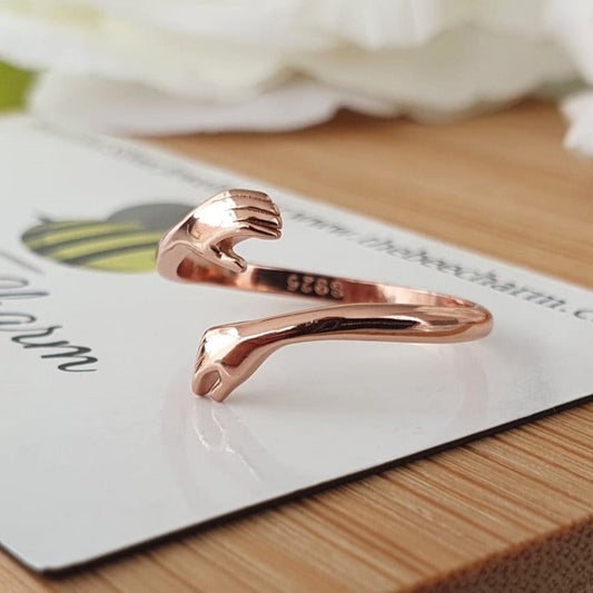 Hug Ring (Rose Gold) - The Bee Charm