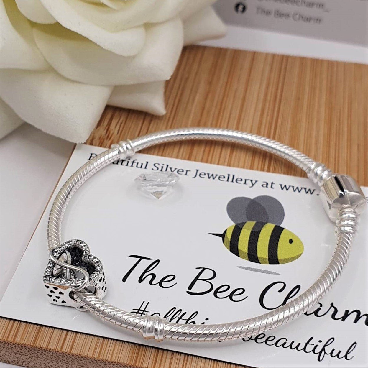 Pandora shine store bee charm