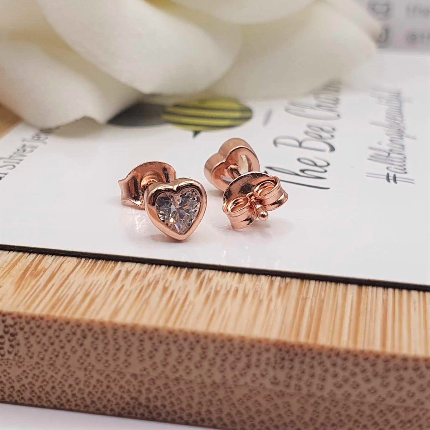 Pandora heart deals rose gold earrings